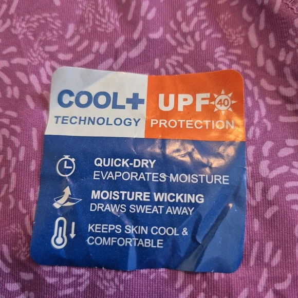 The American Outdoorsman women's Medium sun protected 1/2 zip suntee NEW Fuchsia - Picture 4 of 8